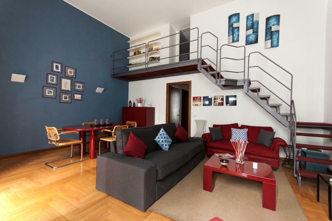 Fancy Blue Duomo Duplex Apartement 밀라노 외부 사진