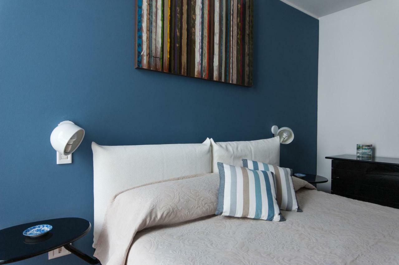 Fancy Blue Duomo Duplex Apartement 밀라노 외부 사진