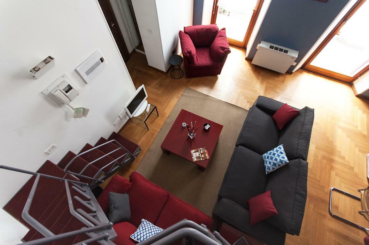 Fancy Blue Duomo Duplex Apartement 밀라노 외부 사진